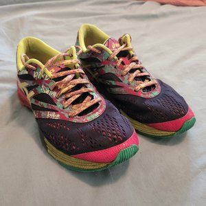 Women's size 8 Asics Gel Noosa running training shoe